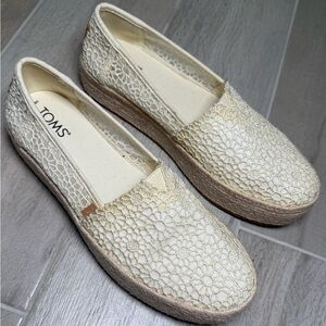 TOMS Women's Lace Espadrilles in Cream